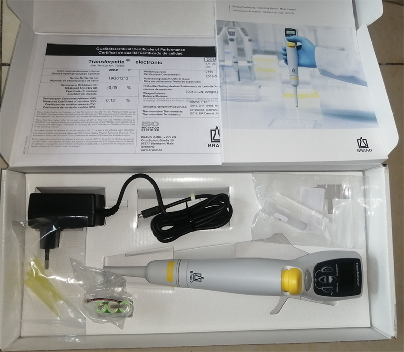 The Package Of 20-200µl Digital Electrolyte Injection Microliter Pipette